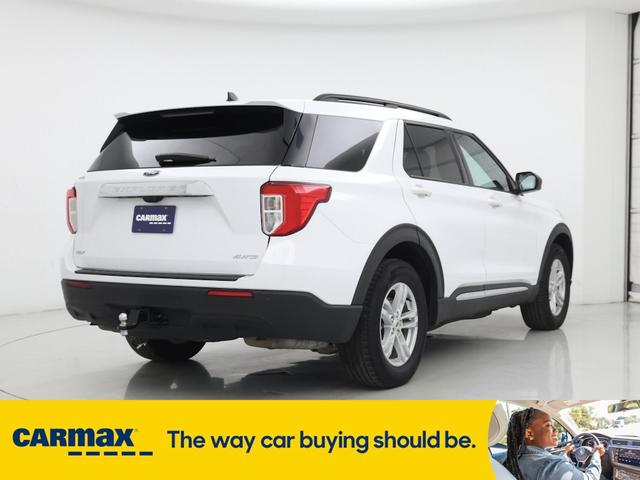 Photo of 2021 White Ford Explorer