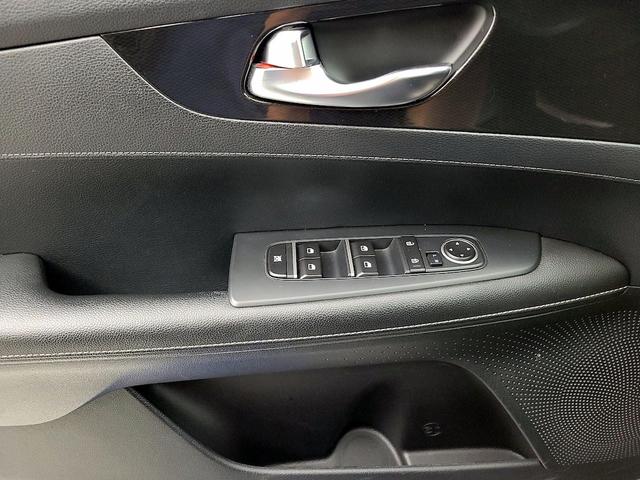Photo of 2020 Black Kia Forte