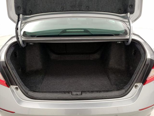 Photo of 2021 Gray Honda Accord