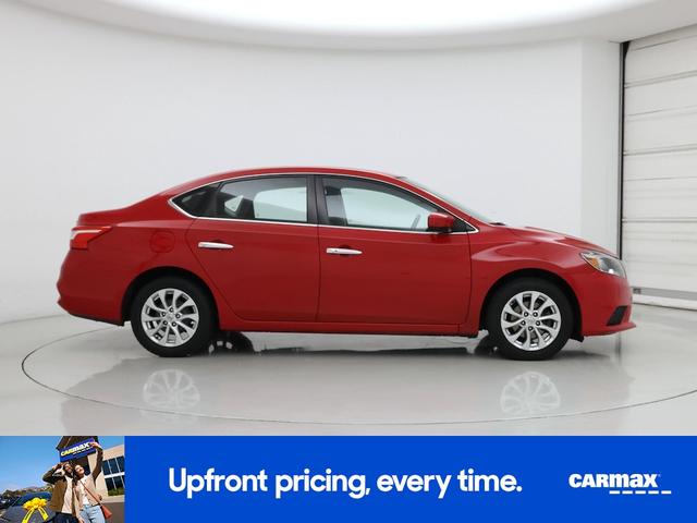 Photo of 2016 Red Nissan Sentra