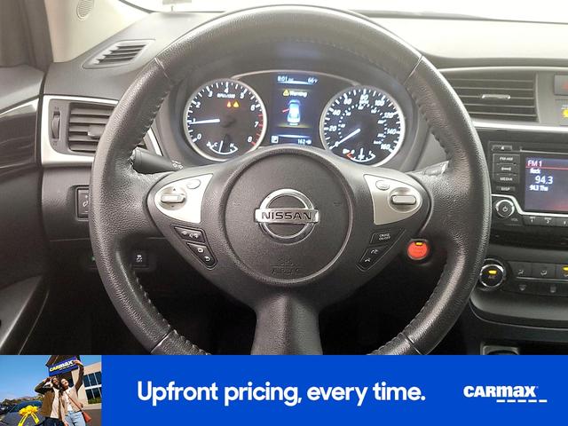 Photo of 2016 Red Nissan Sentra