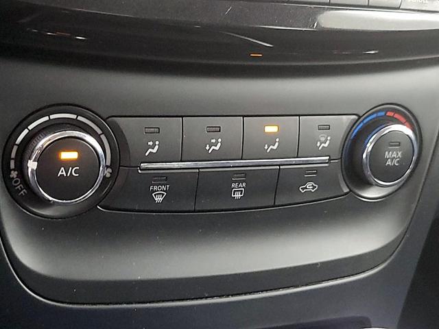 Photo of 2016 Red Nissan Sentra