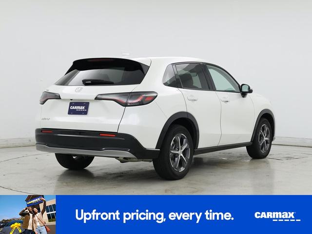 Photo of 2025 White Honda HR-V