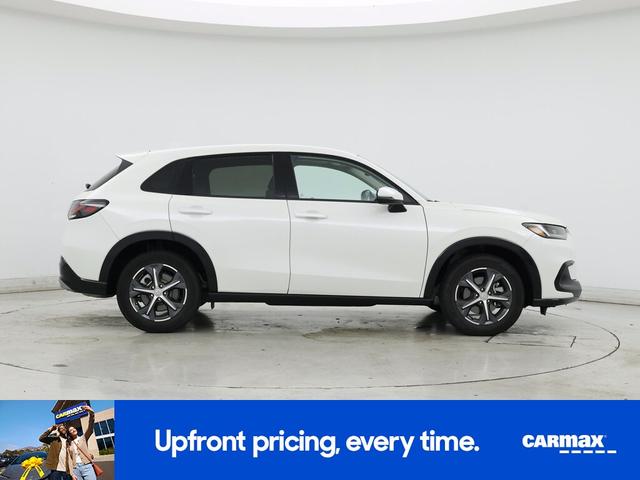 Photo of 2025 White Honda HR-V