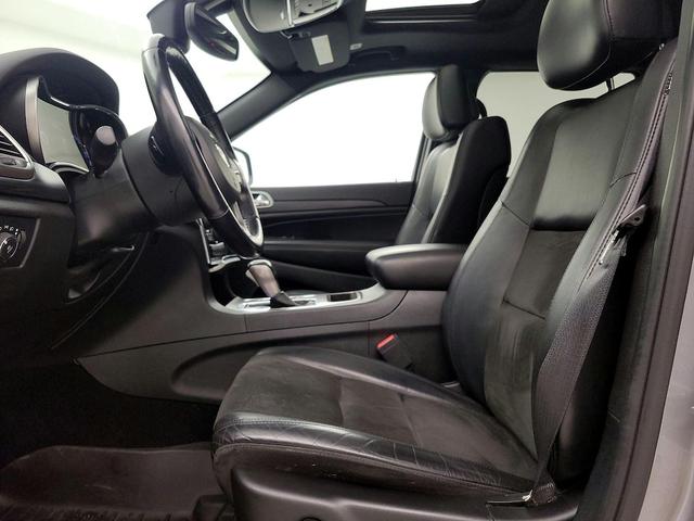 Photo of 2020 Gray Jeep Grand Cherokee