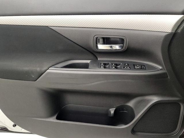 Photo of 2018 Silver Mitsubishi Outlander