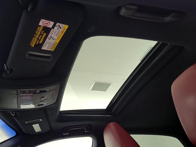 Photo of 2017 White Lexus RX 350
