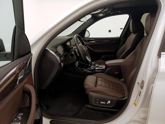 Photo of 2022 White BMW X3