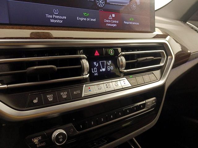 Photo of 2022 White BMW X3