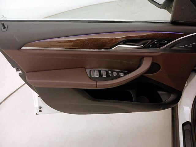 Photo of 2022 White BMW X3