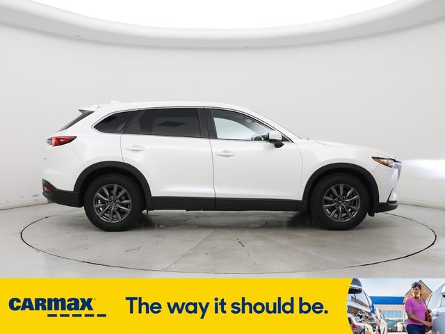 Photo of 2022 White Mazda CX-9