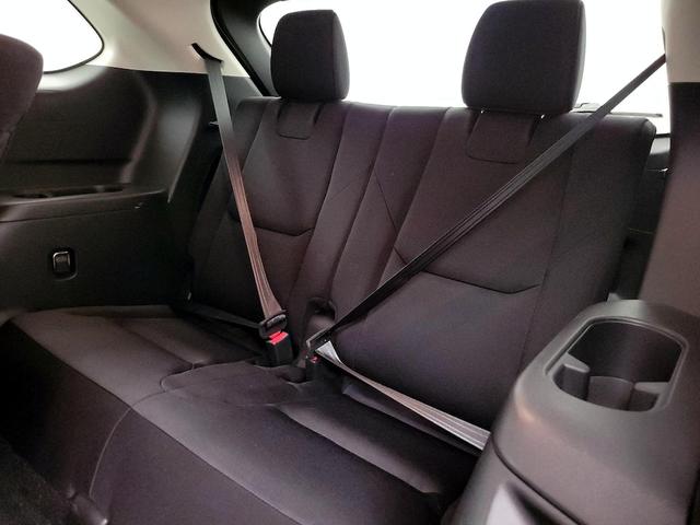 Photo of 2022 White Mazda CX-9