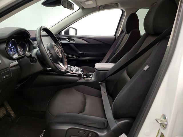 Photo of 2022 White Mazda CX-9