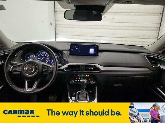 Photo of 2022 White Mazda CX-9