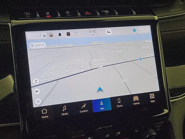Photo of 2022 White Jeep Grand Cherokee