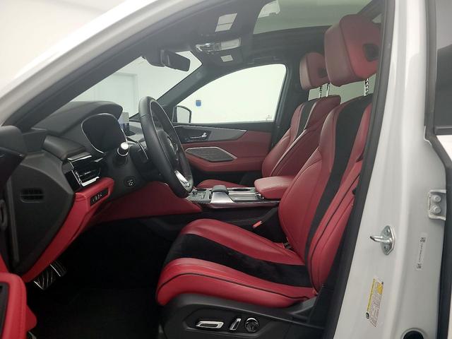 Photo of 2022 White Acura MDX