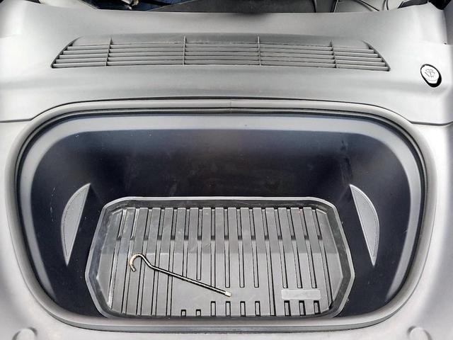 Photo of 2024 Gray Tesla Model Y
