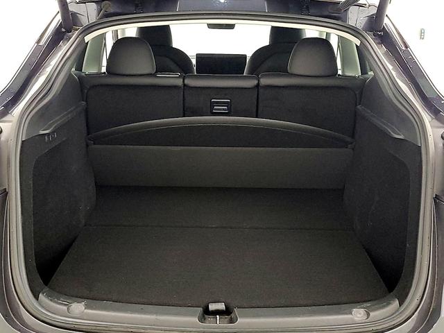 Photo of 2024 Gray Tesla Model Y