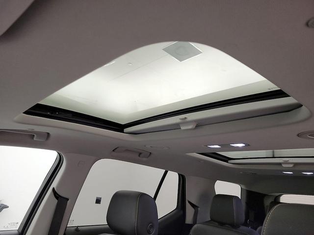 Photo of 2019 White Chevrolet Traverse