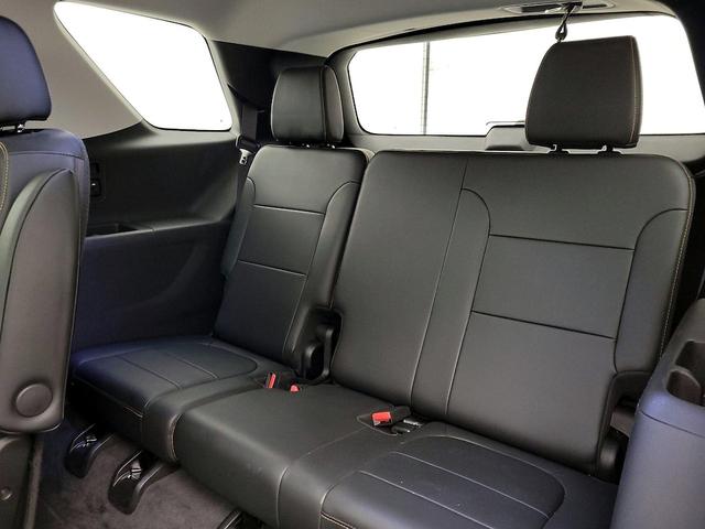 Photo of 2019 White Chevrolet Traverse