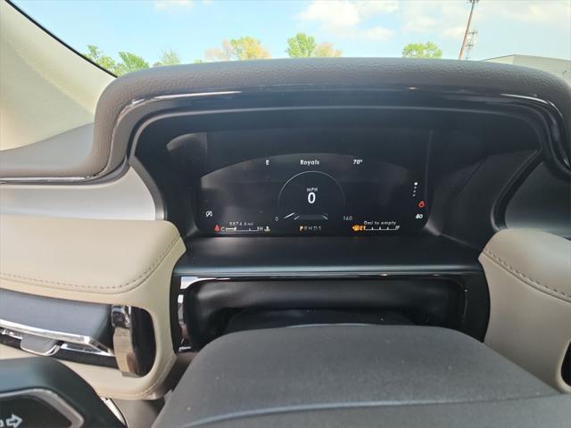 Photo of 2023 Pristine White Metallic Tri-Coat Lincoln Nautilus