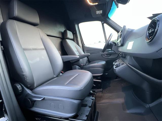 Photo of 2019 Black Mercedes-Benz Sprinter 2500
