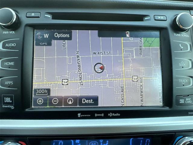 Photo of 2016 Blizzard Pearl Toyota Highlander