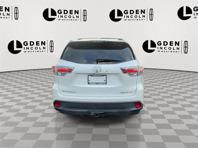 Photo of 2016 Blizzard Pearl Toyota Highlander