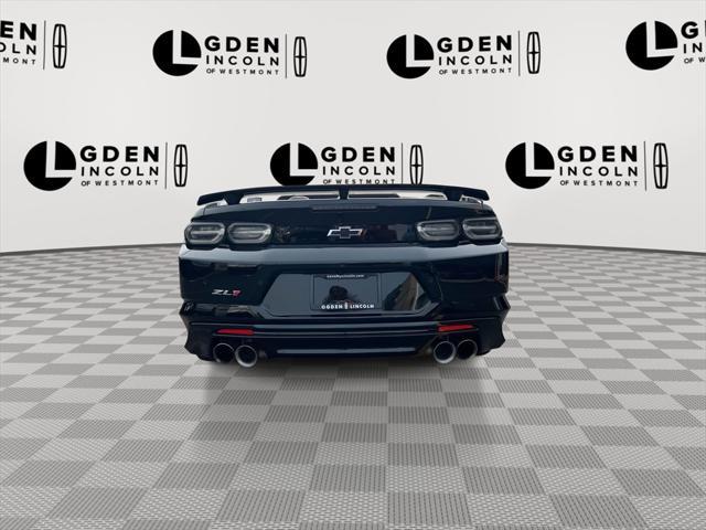 Photo of 2023 Black Chevrolet Camaro