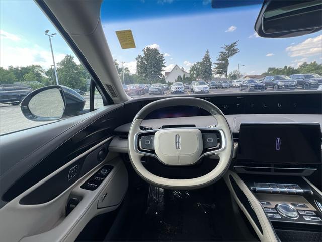 Photo of 2024 Red Carpet Metallic Tinted Clearcoat Lincoln Nautilus