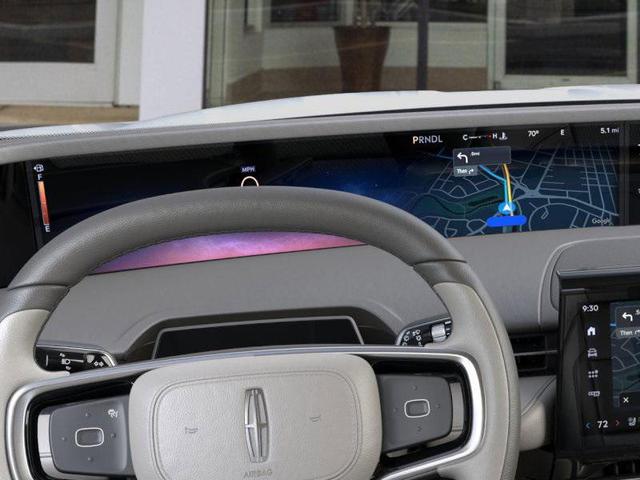 Photo of 2025 White Platinum Clearcoat Metallic Lincoln Nautilus