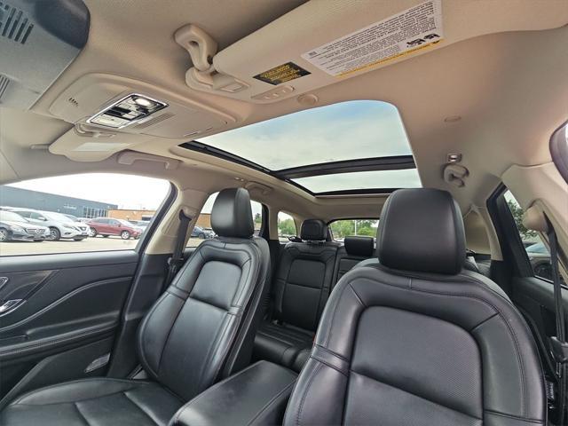Photo of 2023 Red Carpet Metallic Tinted Clearcoat Lincoln Corsair
