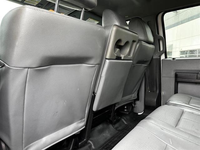 Photo of 2015 White Ford F-250