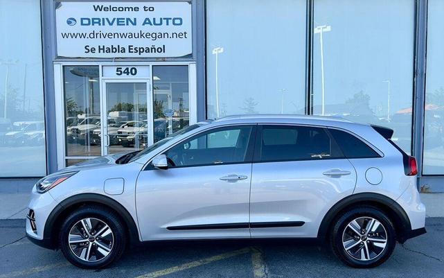 Photo of 2020 Silky Silver Kia Niro Plug-In Hybrid