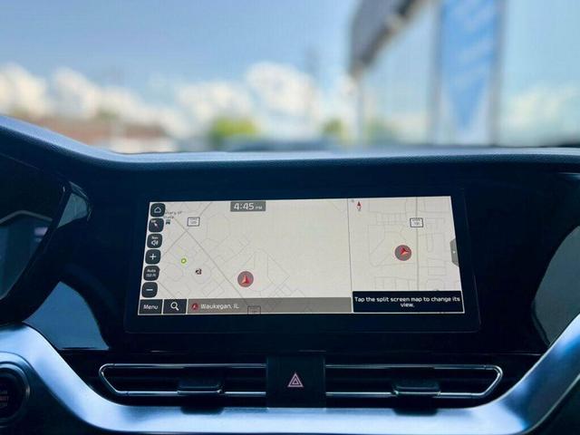 Photo of 2020 Silky Silver Kia Niro Plug-In Hybrid