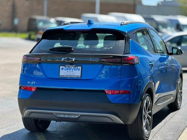 Photo of 2022 Bright Blue Metallic Chevrolet Bolt EUV