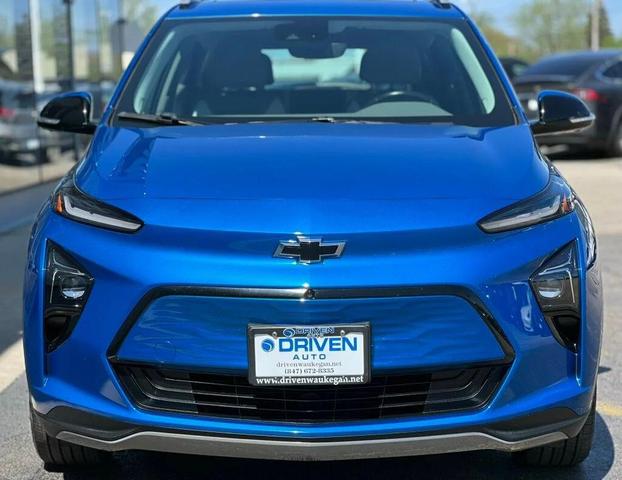 Photo of 2022 Bright Blue Metallic Chevrolet Bolt EUV