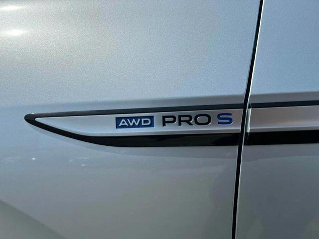 Photo of 2022 Scale Silver Metallic Volkswagen ID.4