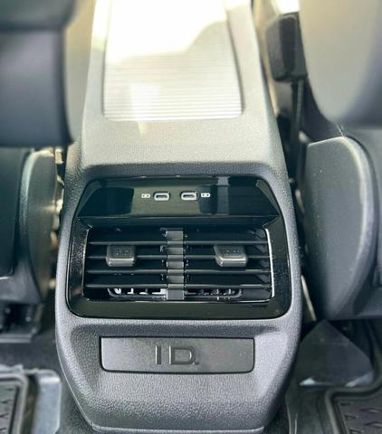 Photo of 2022 Scale Silver Metallic Volkswagen ID.4