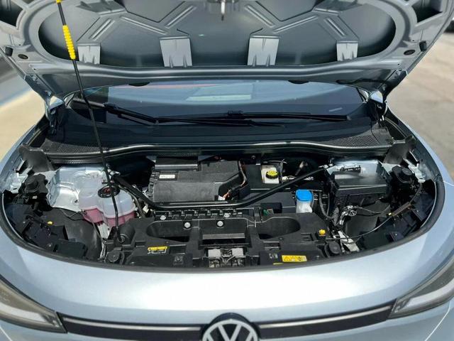 Photo of 2022 Scale Silver Metallic Volkswagen ID.4
