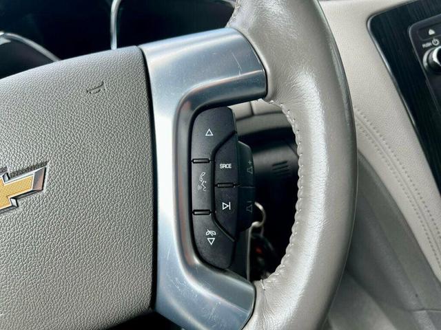 Photo of 2017 Summit White Chevrolet Traverse