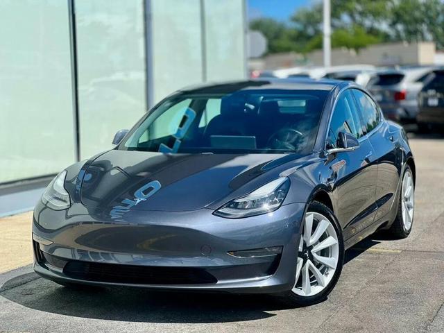 Photo of 2020 Midnight Silver Metallic Tesla Model 3