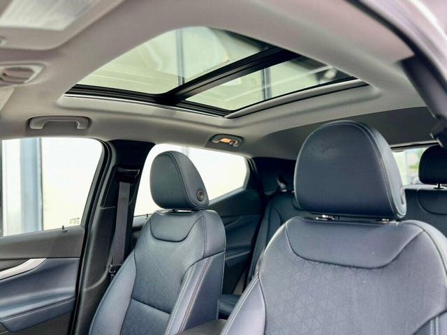 Photo of 2022 Summit White Chevrolet Bolt EUV