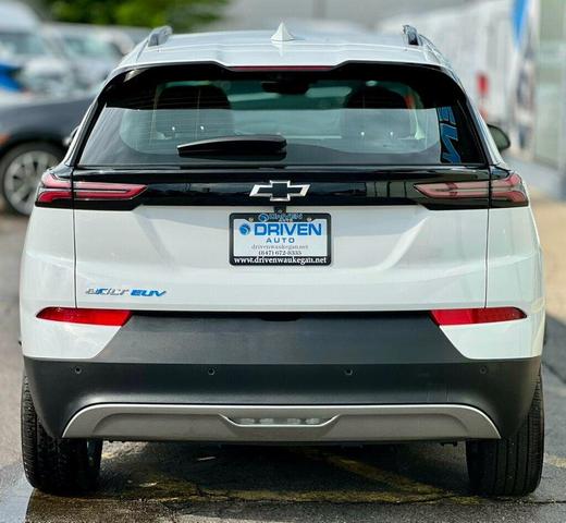 Photo of 2022 Summit White Chevrolet Bolt EUV
