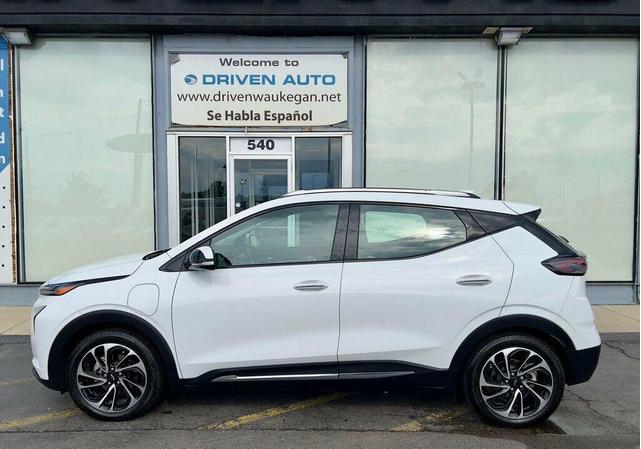 Photo of 2022 Summit White Chevrolet Bolt EUV