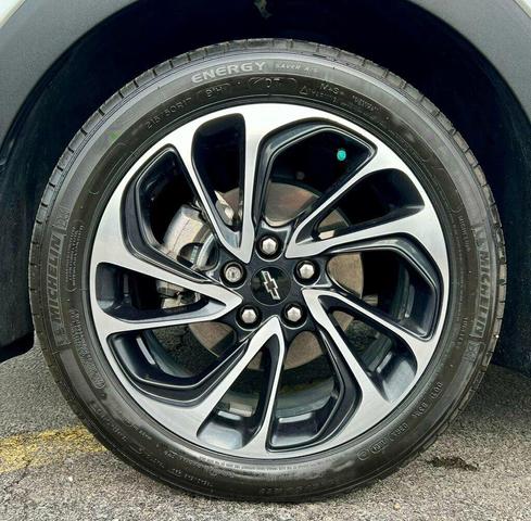 Photo of 2022 Summit White Chevrolet Bolt EUV