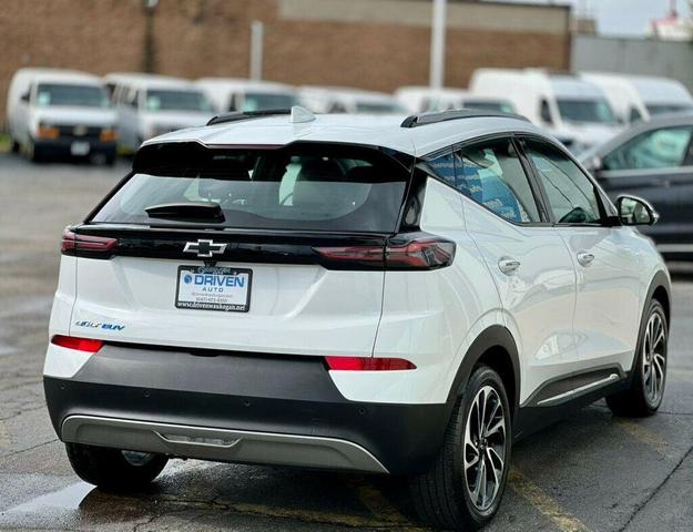 Photo of 2022 Summit White Chevrolet Bolt EUV