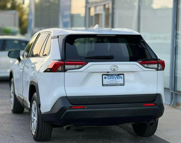 Photo of 2024 Ice Cap Toyota RAV4