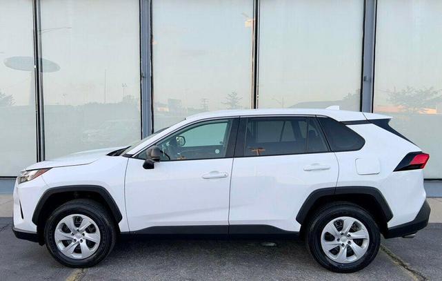 Photo of 2024 Ice Cap Toyota RAV4