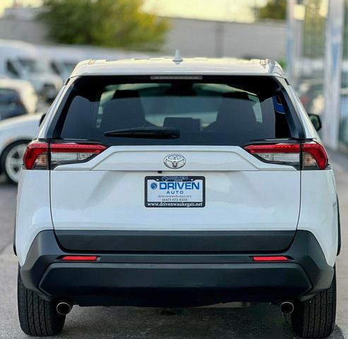 Photo of 2024 Ice Cap Toyota RAV4
